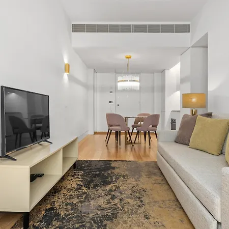 The Crucifixo Collection Grand 1d Lisboa