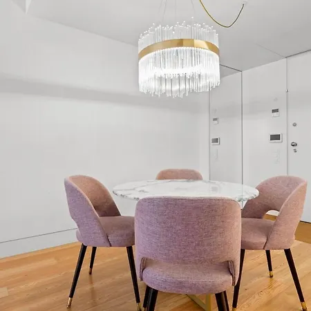 The Crucifixo Collection Grand 1d Apartman