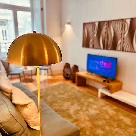 The Crucifixo Collection Grand 1d *